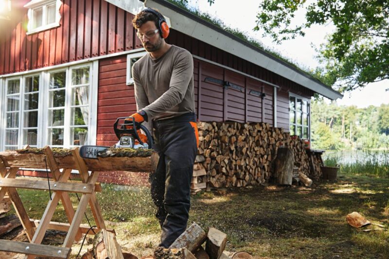 MOTOSSERRA STIHL MS 212 40R - Imagem 2