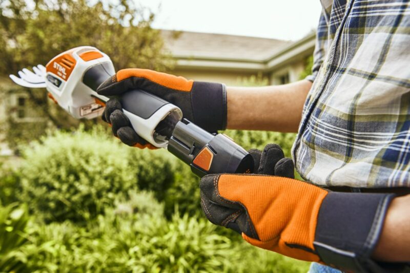 PODADOR STIHL HSA 26 SET 220V ARBUSTOS A BATERIA - Imagem 6
