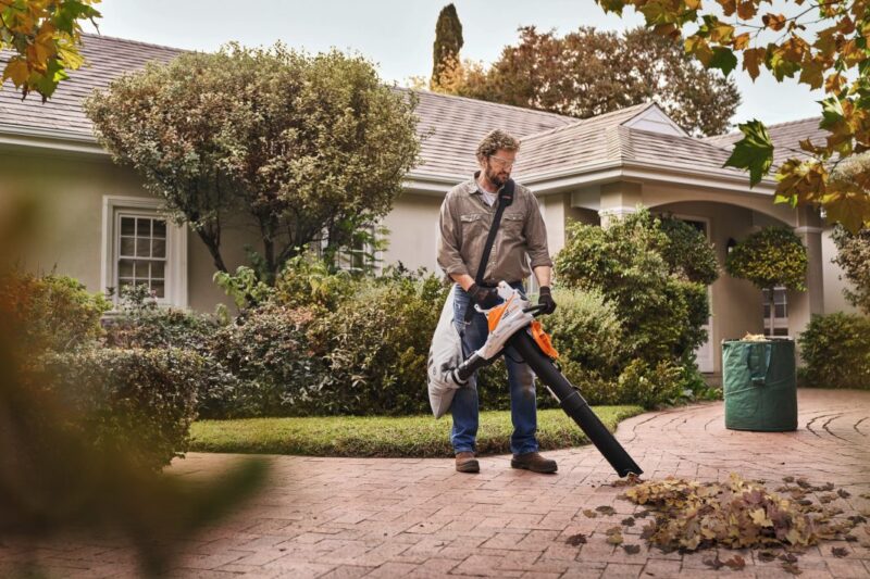 SOPRADOR STIHL ASPIRADOR A BATERIA SHA 56 (S/ BATERIA E S/ CARREGADOR) - Imagem 2