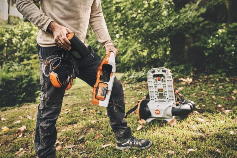 SOPRADOR STIHL COSTAL BGA 300 (SEM BATERIA - SEM CARREGADOR) - Imagem 7